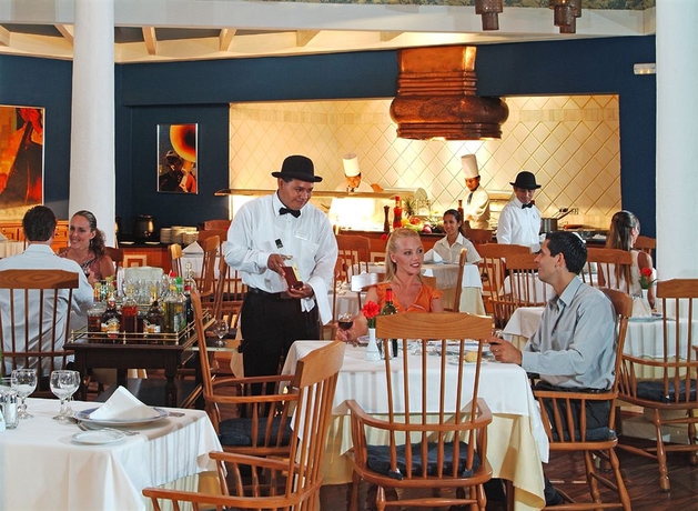 Imagen del bar/restaurante del Hotel Iberostar Selection Paraíso Lindo - All Inclusive. Foto 3