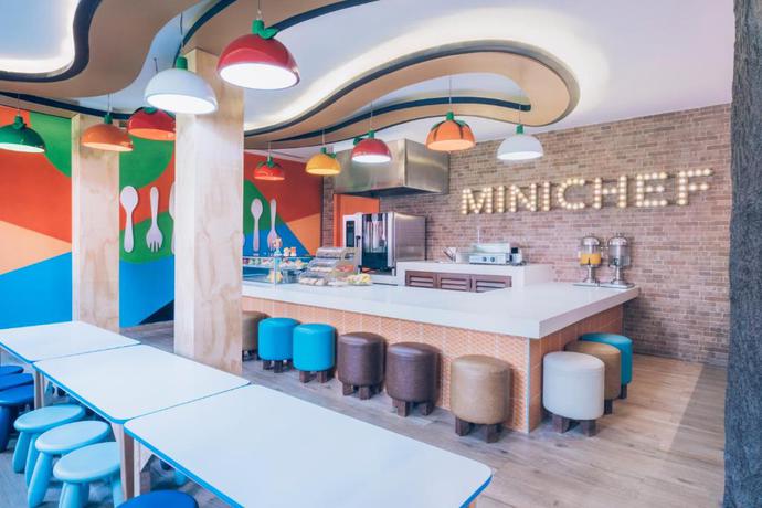 Imagen de los interiores del Hotel Iberostar Selection Para&iacute;so Lindo - All Inclusive. Foto 11