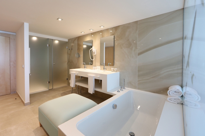 Imagen de la habitación del Hotel Iberostar Selection Playa de Palma. Foto 13