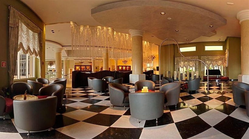 Imagen de los interiores del Hotel Iberostar Selection Rose Hall Suites. Foto 10