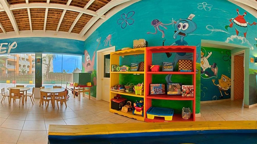 Imagen de los interiores del Hotel Iberostar Selection Rose Hall Suites. Foto 14