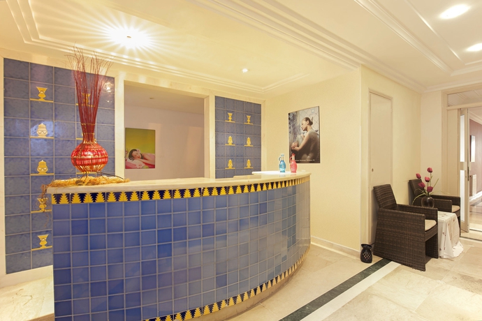 Imagen de los interiores del Hotel Iberostar Waves Averroes. Foto 8