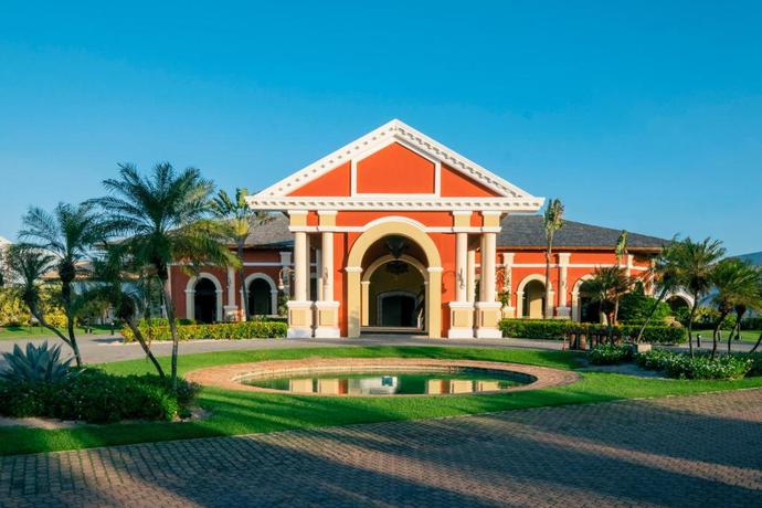 Imagen general del Hotel Iberostar Waves Bahia. Foto 14