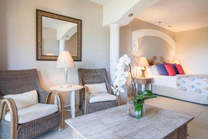 Imagen general del Hotel Iberostar Waves Bahia. Foto 19