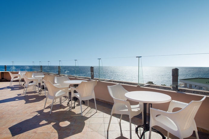 Imagen del bar/restaurante del Hotel Iberostar Waves Bouganville Playa. Foto 7