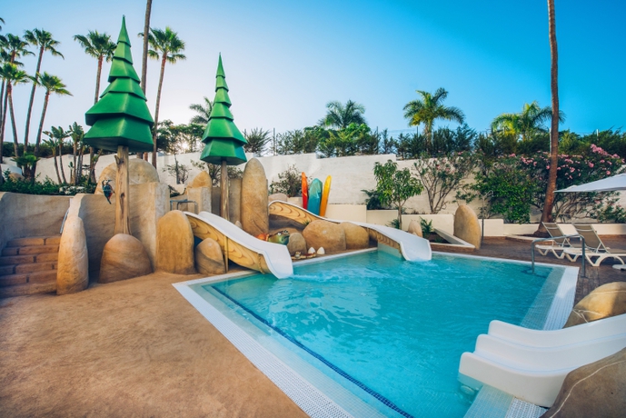 Imagen general del Hotel Iberostar Waves Bouganville Playa. Foto 4