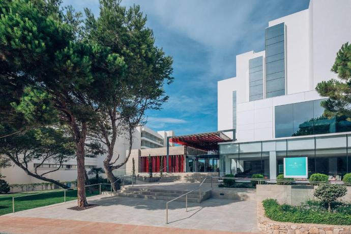 Imagen general del Hotel Iberostar Waves Cala Millor -Adults Only. Foto 18