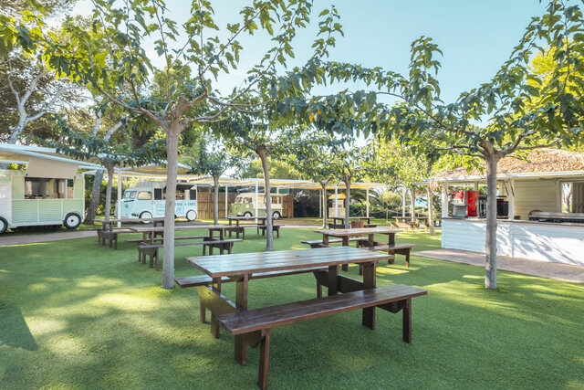 Imagen de los exteriores del Hotel Iberostar Waves Club Cala Barca. Foto 11