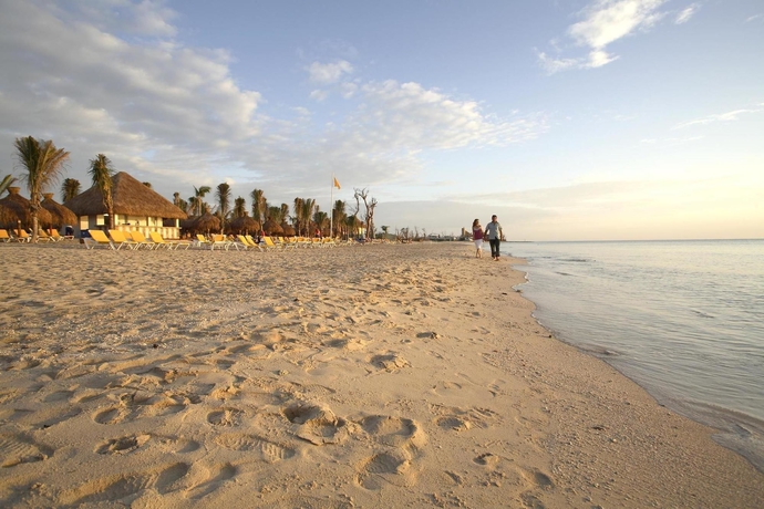 Imagen de los exteriores del Hotel Iberostar Waves Cozumel - All Inclusive. Foto 7