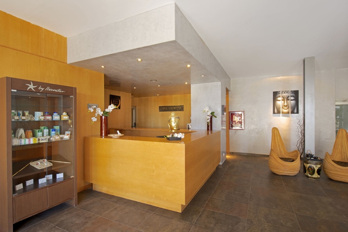 Imagen de los interiores del Hotel Iberostar Waves Gaviotas Park. Foto 8