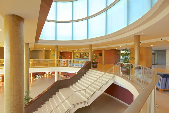 Imagen de los interiores del Hotel Iberostar Waves Gaviotas Park. Foto 13