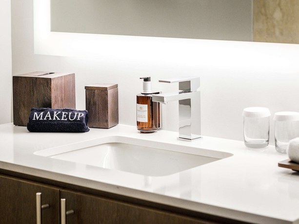 Imagen de la habitación del Hotel Iberostar Waves Miami Beach. Foto 12