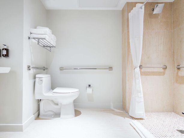 Imagen de la habitación del Hotel Iberostar Waves Miami Beach. Foto 14