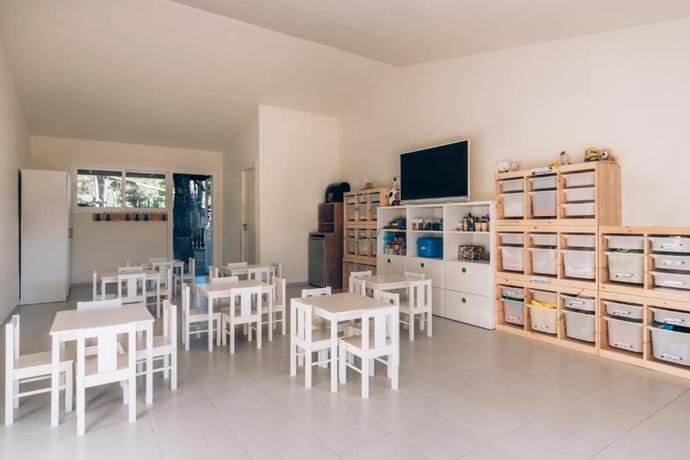 Imagen de los interiores del Hotel Iberostar Waves Pinos Park. Foto 20