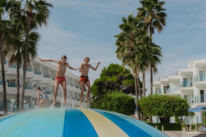 Imagen general del Hotel Iberostar Waves Playa de Muro. Foto 3