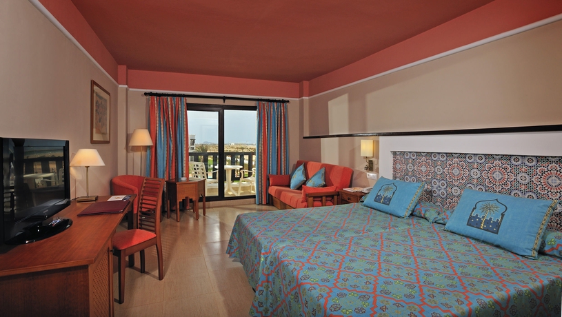 Imagen de los interiores del Hotel Iberostar Waves Saïdia. Foto 13