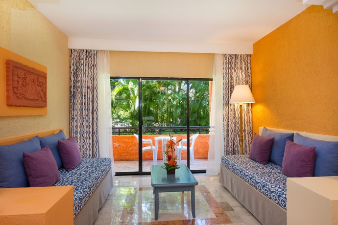 Imagen de los interiores del Hotel Iberostar Waves Tucán - All Inclusive. Foto 11