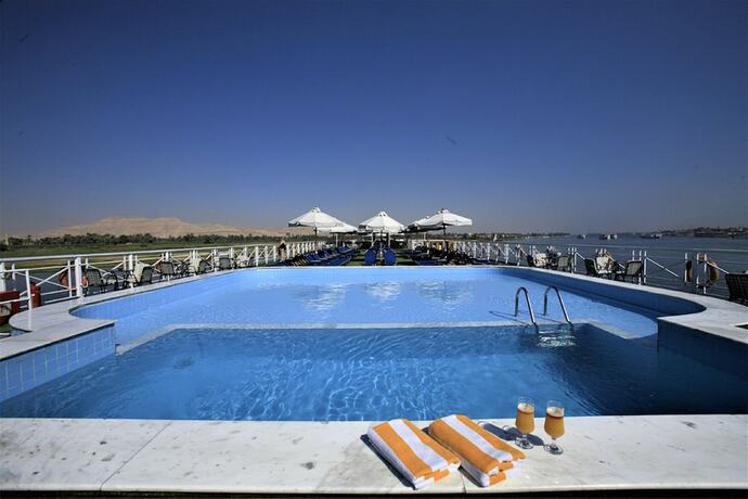 Imagen general del Hotel Iberotel Crown Emperor Nile Cruise - Every Thursday From Luxor For 07 And 04 Nights - Every Monday F. Foto 3