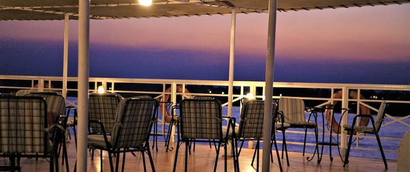 Imagen general del Hotel Iberotel Crown Emperor Nile Cruise - Every Thursday From Luxor For 07 And 04 Nights - Every Monday F. Foto 8