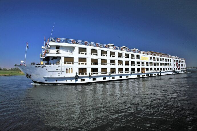 Imagen general del Hotel Iberotel Crown Emperor Nile Cruise - Every Thursday From Luxor For 07 And 04 Nights - Every Monday F. Foto 9