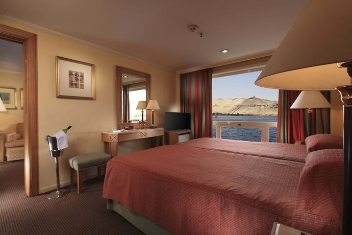 Imagen de la habitación del Hotel Iberotel Crown Emperor Nile Cruise - Every Thursday From Luxor For 07 And 04 Nights - Every Monday F. Foto 15