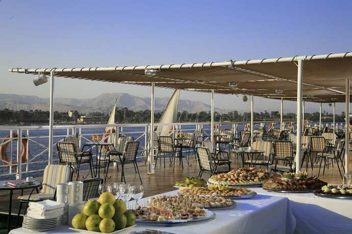 Imagen de la habitación del Hotel Iberotel Crown Emperor Nile Cruise - Every Thursday From Luxor For 07 And 04 Nights - Every Monday F. Foto 18