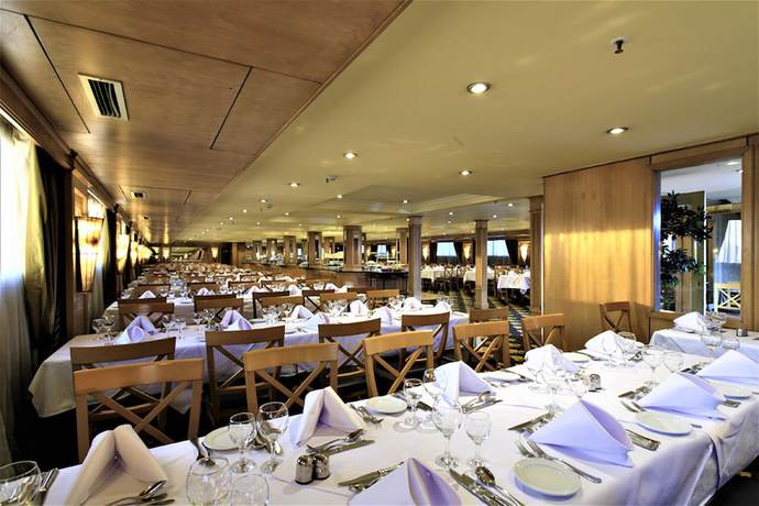 Imagen del bar/restaurante del Hotel Iberotel Crown Empress Nile Cruise - Every Monday From Luxor For 07 And 04 Nights - Every Friday Fro. Foto 5