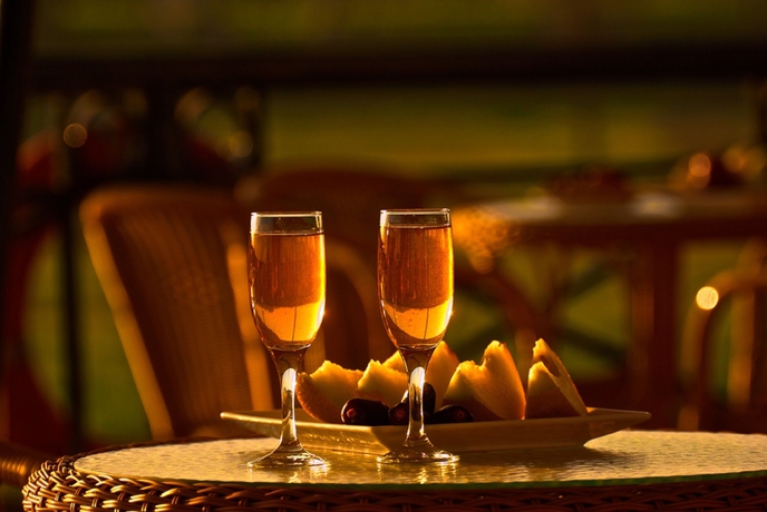 Imagen del bar/restaurante del Hotel Iberotel Luxor. Foto 3