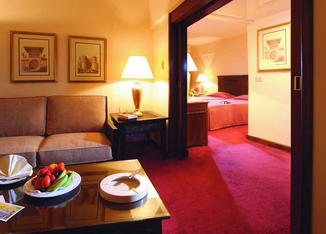 Imagen de los interiores del Hotel Iberotel Luxor. Foto 14