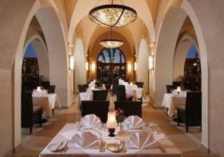 Imagen del bar/restaurante del Hotel Iberotel Samaya. Foto 2