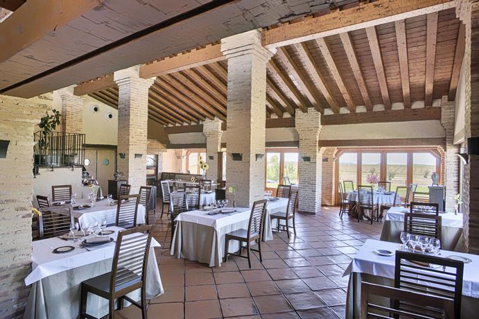 Imagen del bar/restaurante del Hotel Ibersol La Casona de Andrea. Foto 3