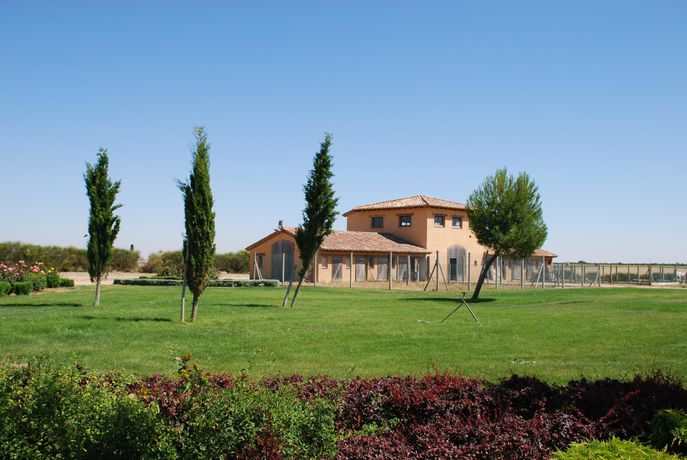 Imagen de los exteriores del Hotel Ibersol La Casona de Andrea. Foto 19