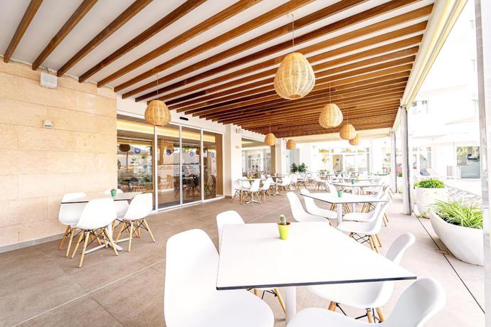 Imagen de los interiores del Hotel Ibersol Siurell. Foto 11