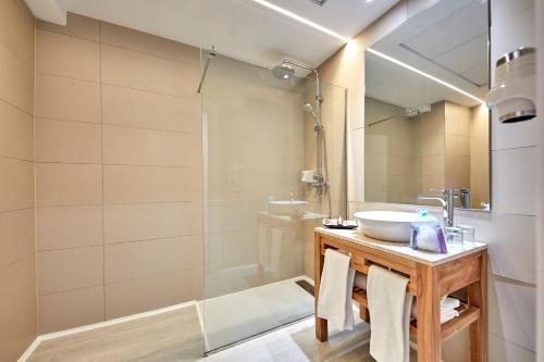 Imagen de la habitación del Hotel Ibersol Torremolinos Beach. Foto 8