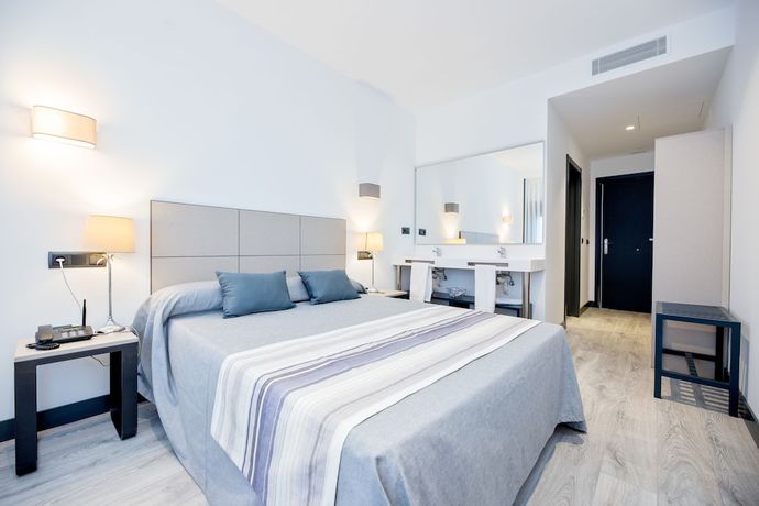 Imagen de la habitación del Hotel Iberum. Foto 7