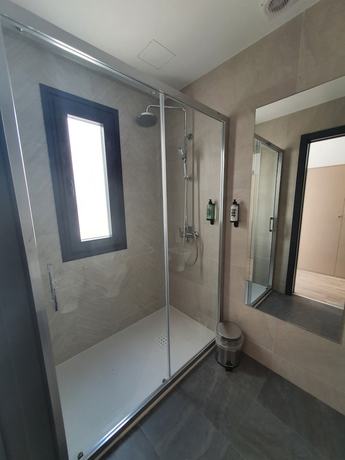 Imagen de la habitación del Hotel Iberum. Foto 19