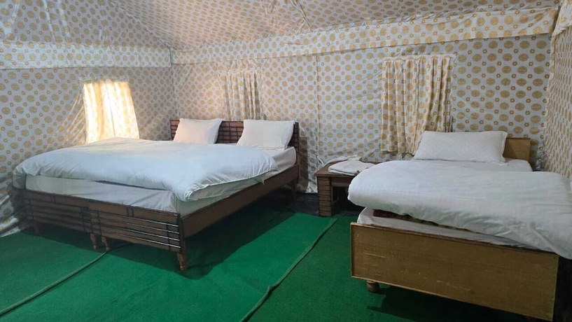 Imagen de la habitación del Hotel Ibex Camps. Foto 14