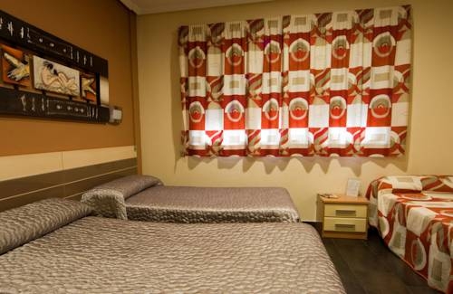 Imagen general del Hotel Ibi. Foto 4