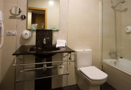 Imagen general del Hotel Ibi. Foto 6