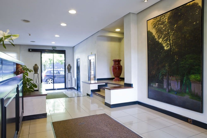 Imagen de los interiores del Hotel Ibiltze. Foto 11