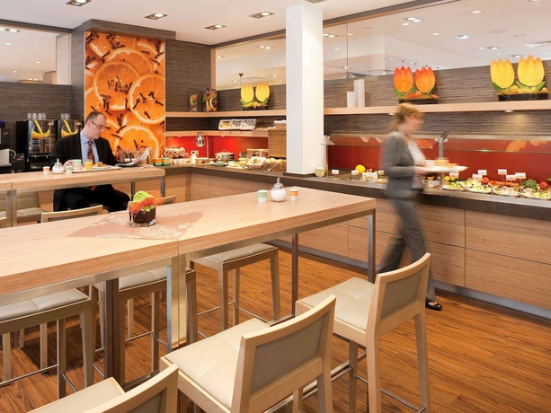 Imagen del bar/restaurante del Hotel Ibis Aachen Marschiertor, Aix-la-chapelle. Foto 9