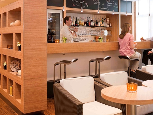 Imagen del bar/restaurante del Hotel Ibis Aachen Marschiertor, Aix-la-chapelle. Foto 12