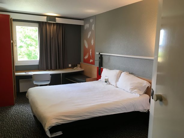 Imagen de la habitación del Hotel Ibis Abbeville. Foto 14