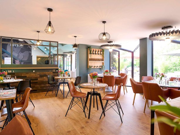 Imagen del bar/restaurante del Hotel Ibis Abbeville. Foto 3