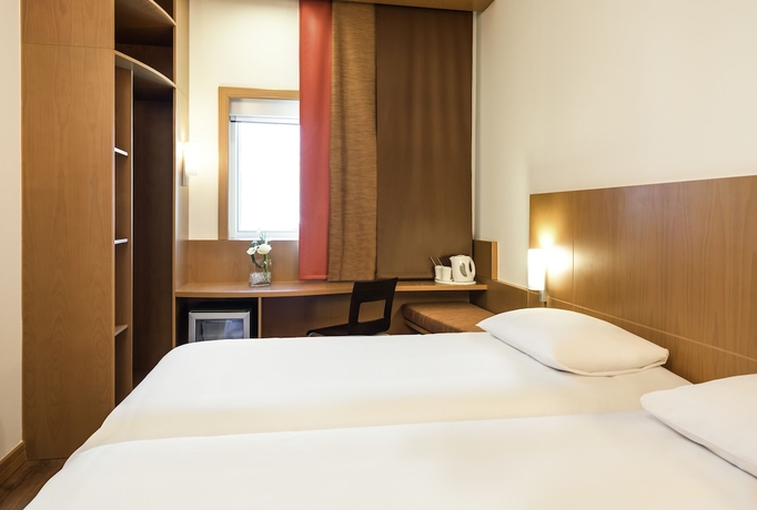 Imagen de la habitación del Hotel Ibis Abu Dhabi Gate. Foto 11