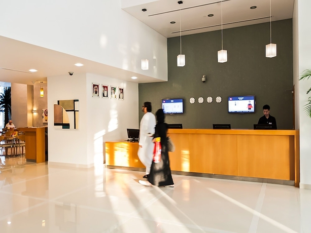 Imagen de los interiores del Hotel Ibis Abu Dhabi Gate. Foto 17