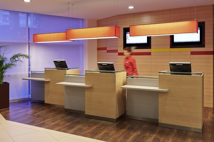 Imagen de los interiores del Hotel Ibis Adana. Foto 16