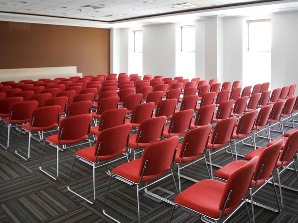 Imagen de los interiores del Hotel Ibis Adana. Foto 18