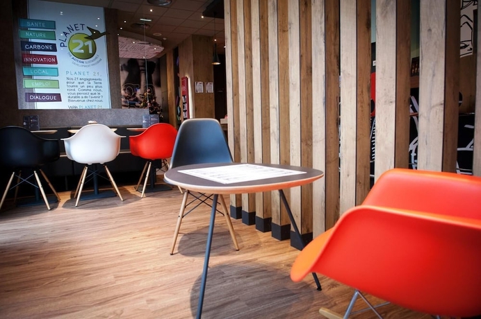 Imagen de los interiores del Hotel Ibis Agen Centre. Foto 19