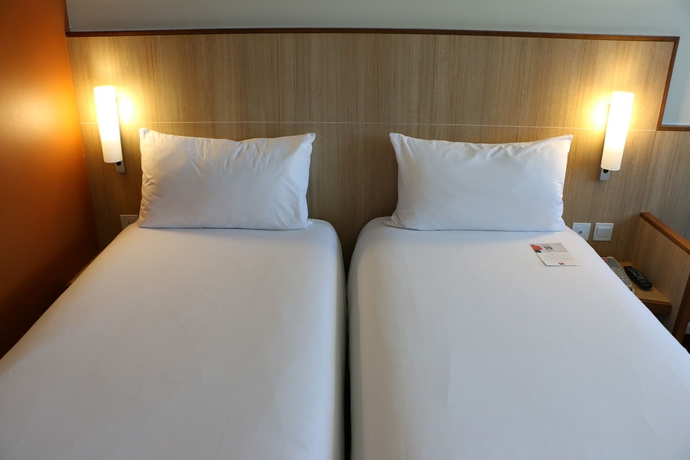 Imagen de la habitación del Hotel Ibis Al Barsha. Foto 7